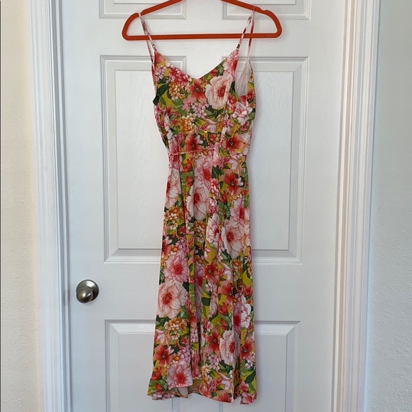 Forever 21 sleeveless floral dress 👗 - Picture 2 of 4
